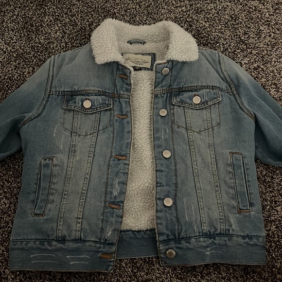 Vintage Charm Jean Jacket - Picture 2 of 5
